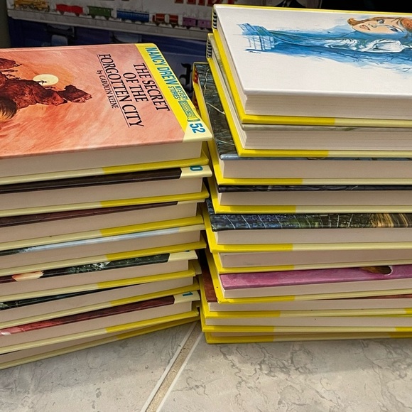 Nancy Drew Book Lot 18 Mysteries - Picture 6 of 7